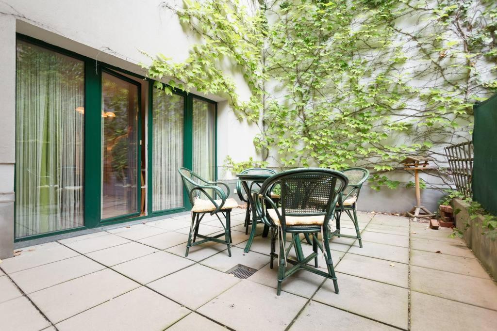 Relaxing Terrace Apartment In Lively Area Wien Exteriör bild