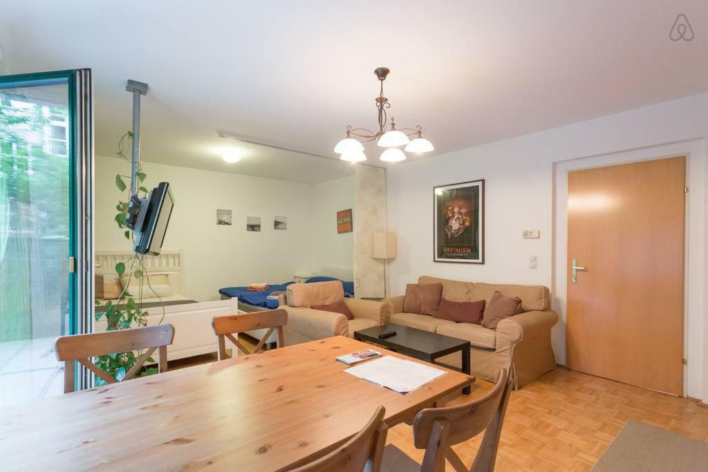 Relaxing Terrace Apartment In Lively Area Wien Exteriör bild